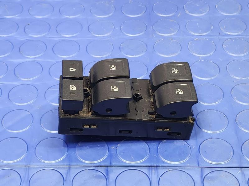 2016 Chevrolet Silverado 1500 Door Switch Front