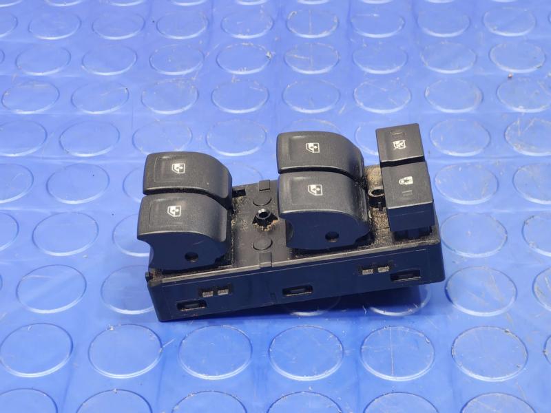2016 Chevrolet Silverado 1500 Door Switch Front