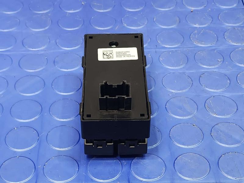 2016 Chevrolet Silverado 1500 Door Switch Front