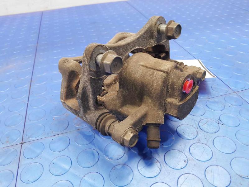 2019 Toyota Sienna Caliper