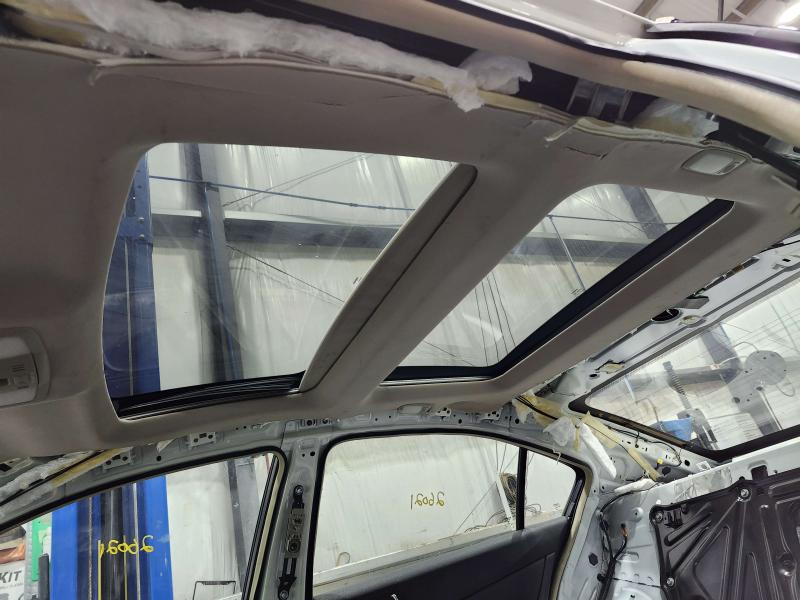 2014 Nissan Maxima Roof Glass (Glass Only)