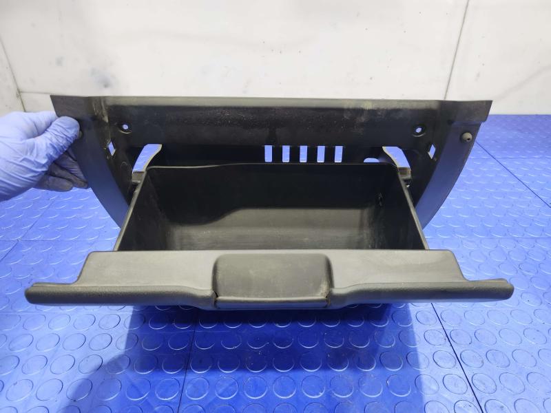 2014 Chevrolet Silverado 1500 Glove Box