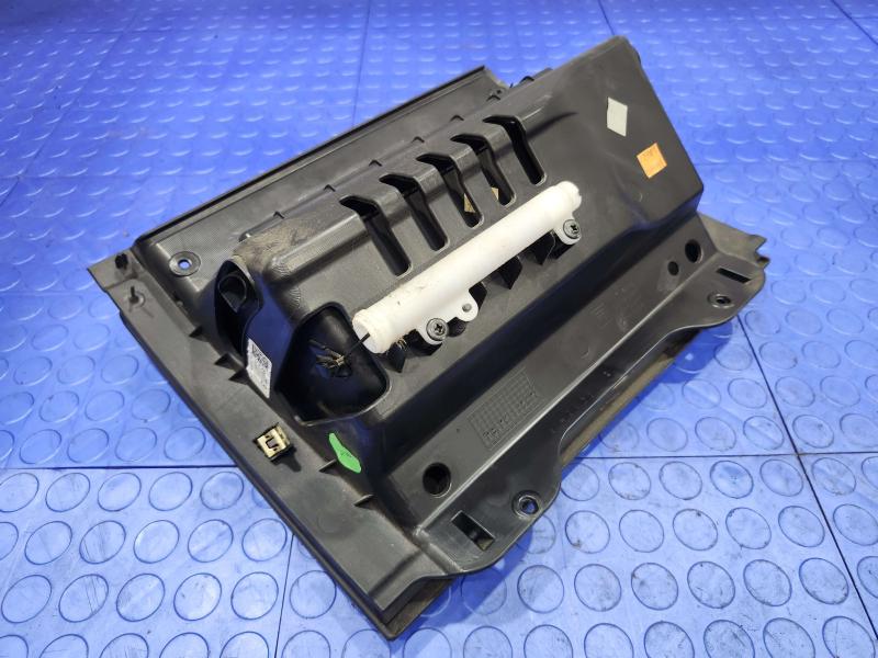 2014 Chevrolet Silverado 1500 Glove Box