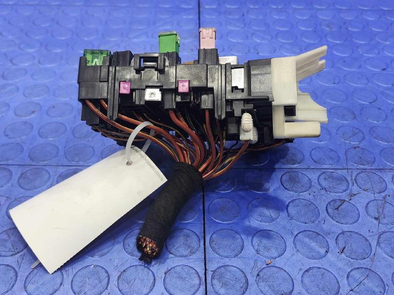 2015 Volkswagen Golf Cabin Fuse Box