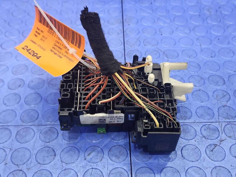 2015 Volkswagen Golf Cabin Fuse Box