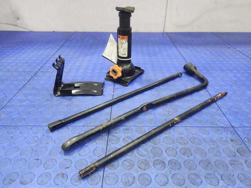 2008 Ford F-250 Super Duty Jack Assembly