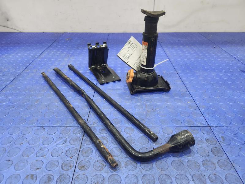 2008 Ford F-250 Super Duty Jack Assembly