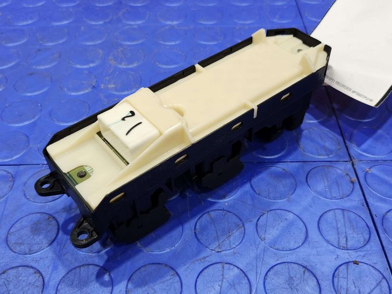 2011 Toyota Camry Door Switch Front