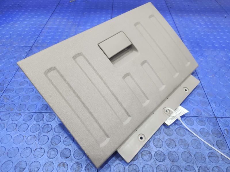 2008 Ford F-250 Super Duty Glove Box