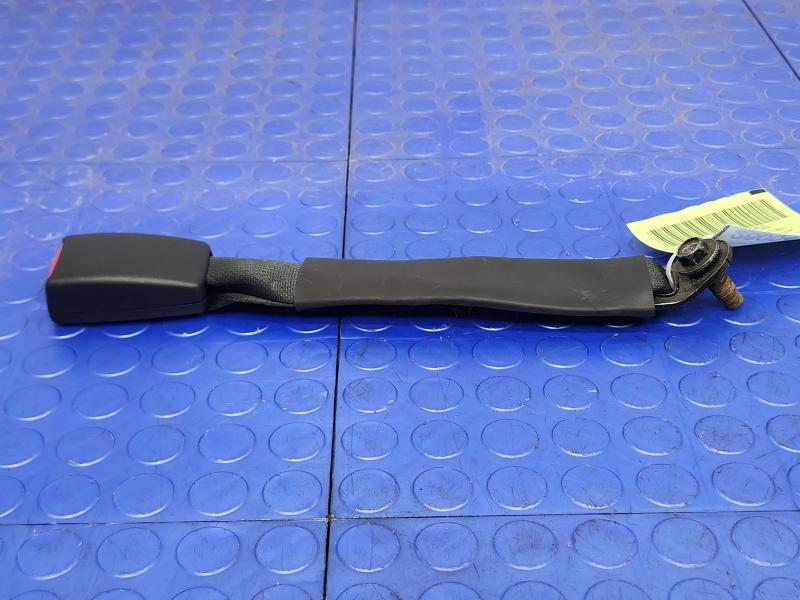 2019 Nissan Titan Rear Seat Belt