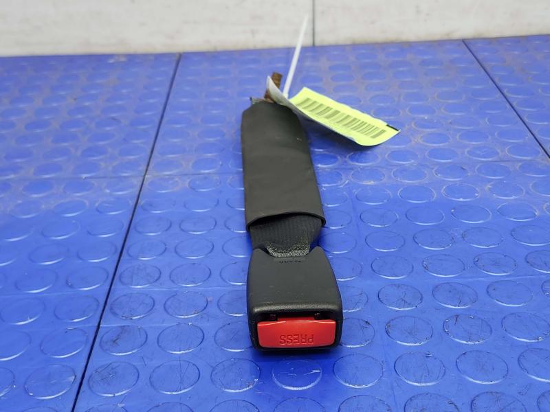 2019 Nissan Titan Rear Seat Belt