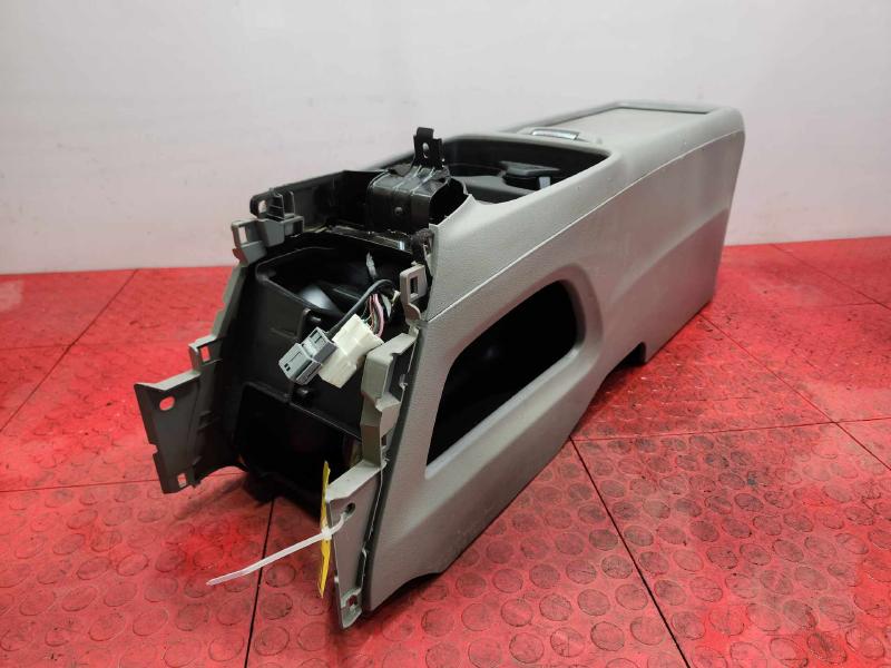 2014 Honda CR-V Front Console