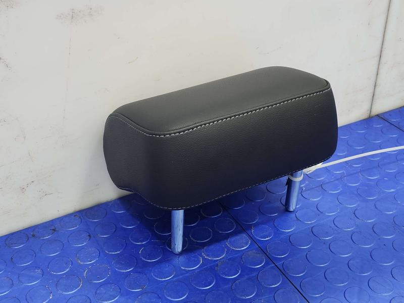 2020 Volkswagen Passat Headrest