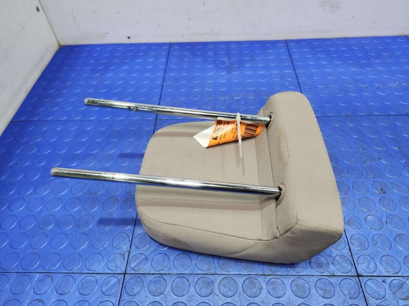 2016 Kia Sedona Headrest