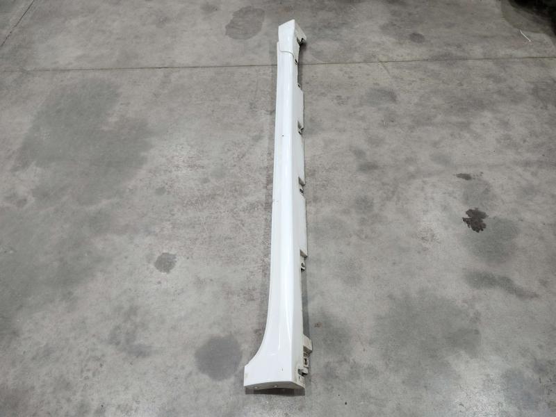 2014 Nissan Maxima Rocker Moulding