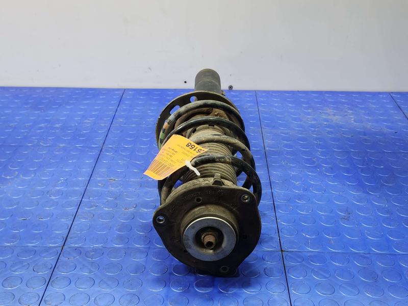 2015 Volkswagen Beetle Strut Assembly