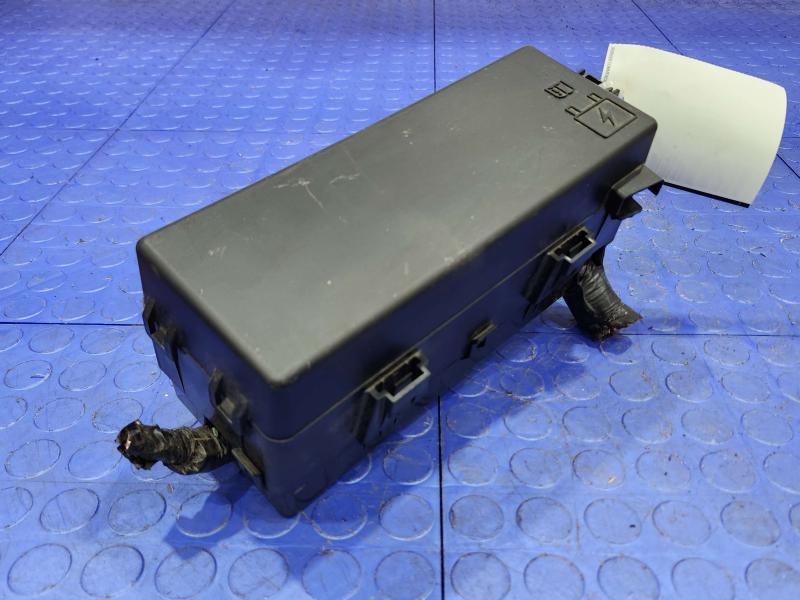 2013 Chrysler 300 Cabin Fuse Box