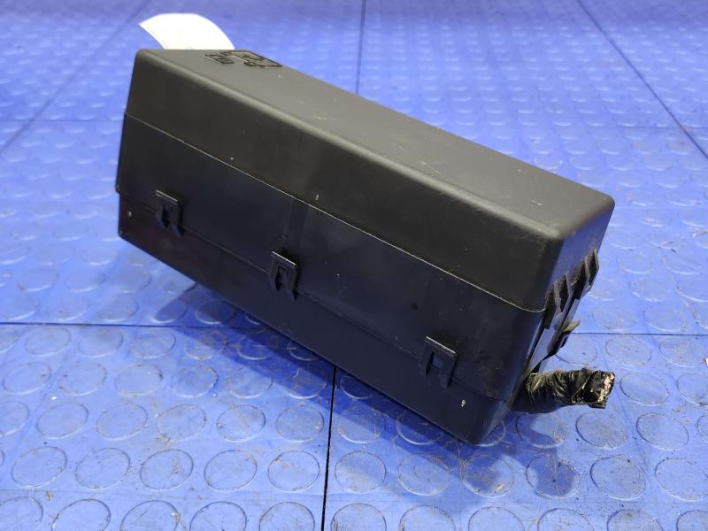 2013 Chrysler 300 Cabin Fuse Box