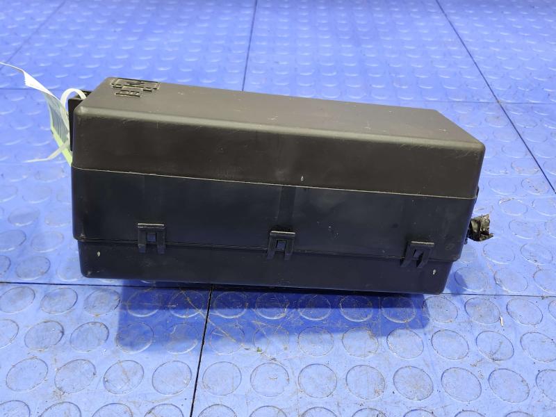 2013 Chrysler 300 Cabin Fuse Box