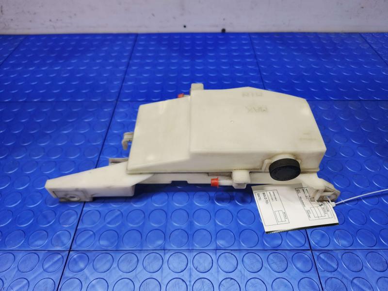 2013 Infiniti FX35 Coolant Recovery Bottle