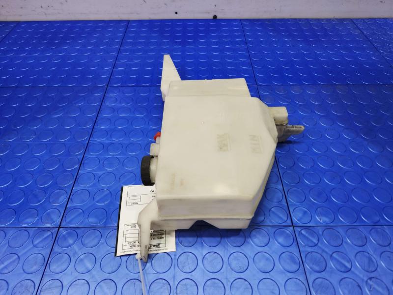 2013 Infiniti FX35 Coolant Recovery Bottle