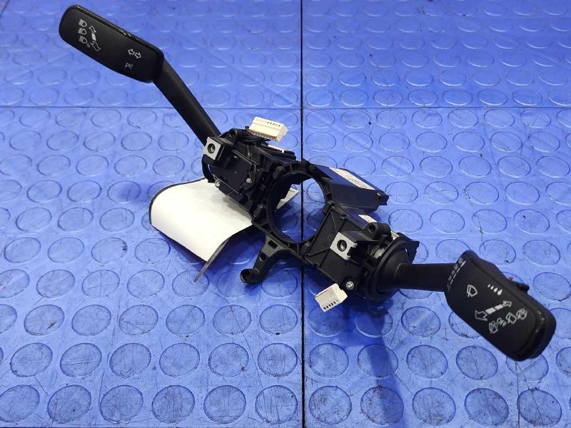 2015 Volkswagen Golf Combination Switch
