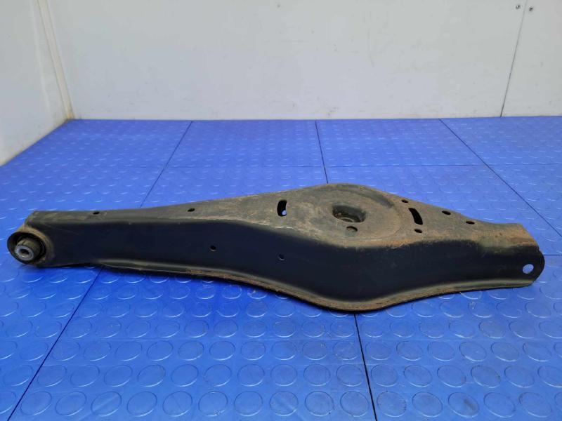 2009 Volkswagen Tiguan Lower Control Arm Rr