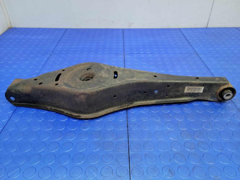 2009 Volkswagen Tiguan Lower Control Arm Rr
