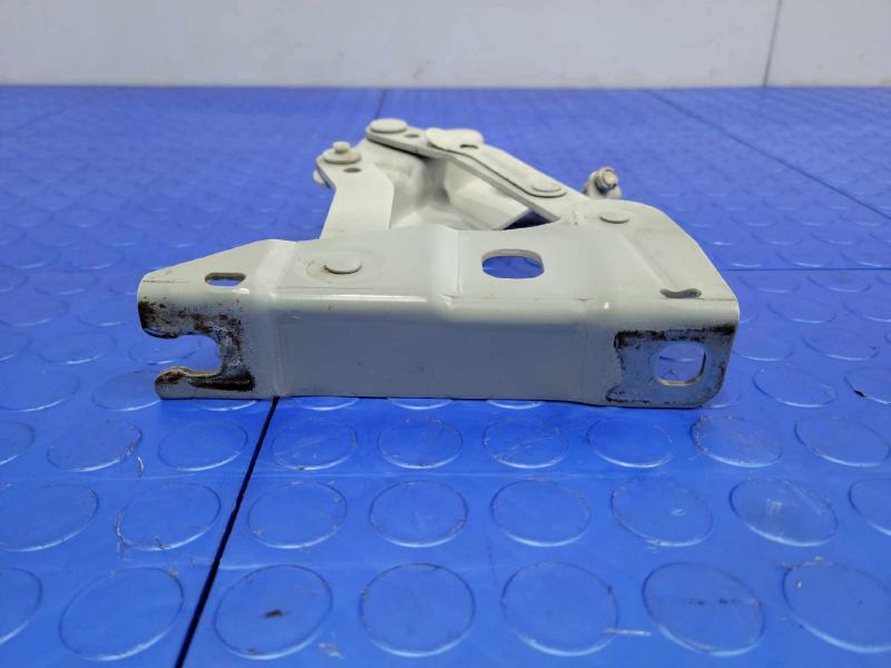 2010 Land Rover Range Rov Hood Hinge