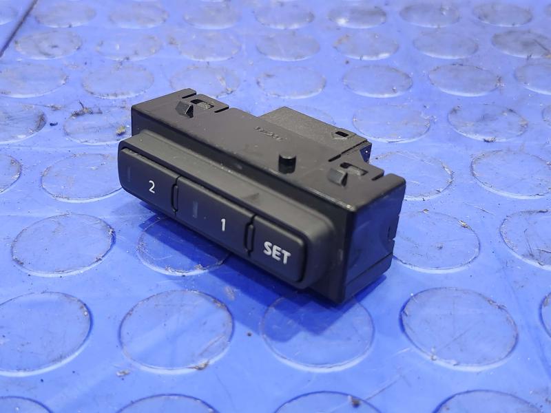 2018 Nissan Maxima Door Switch Front