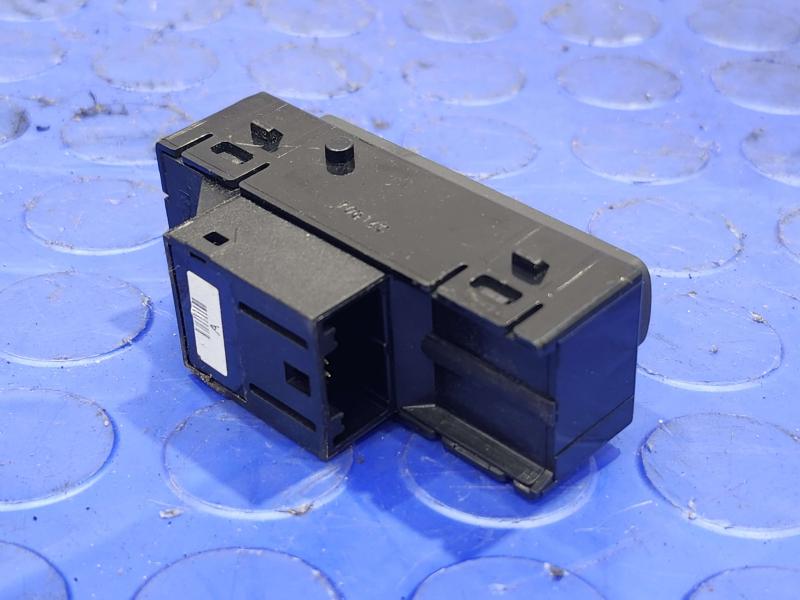 2018 Nissan Maxima Door Switch Front