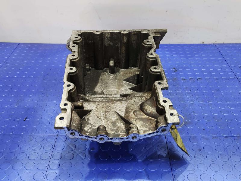 2013 Ford Transit 250 Oil Pan