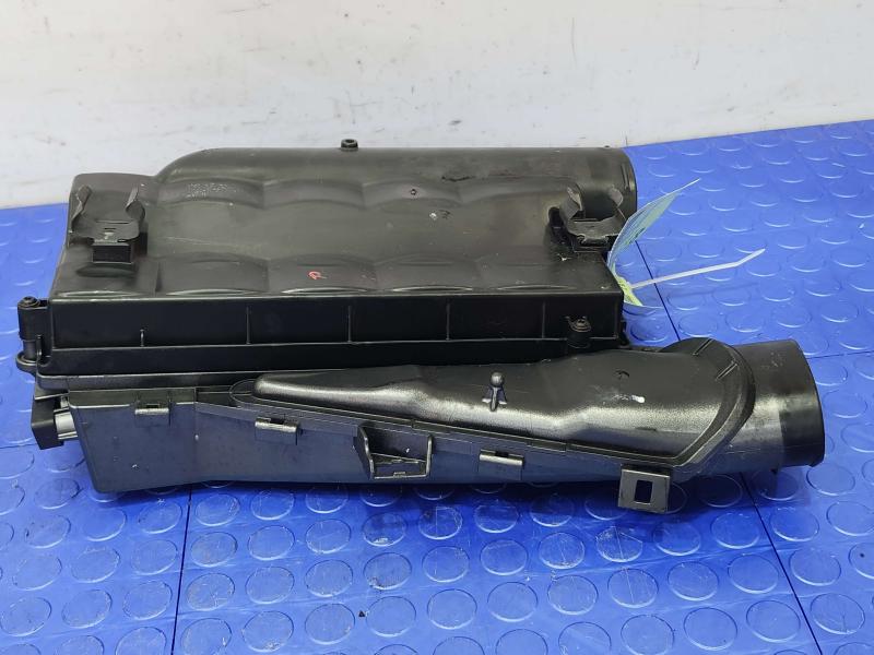 2014 Mercedes ML-Class Air Cleaner