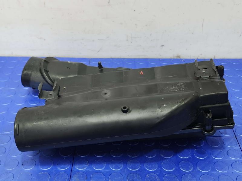 2014 Mercedes ML-Class Air Cleaner