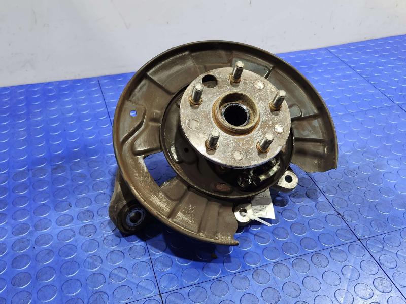 2008 Lexus LS 460 Rear Knuckle/Stub Axle