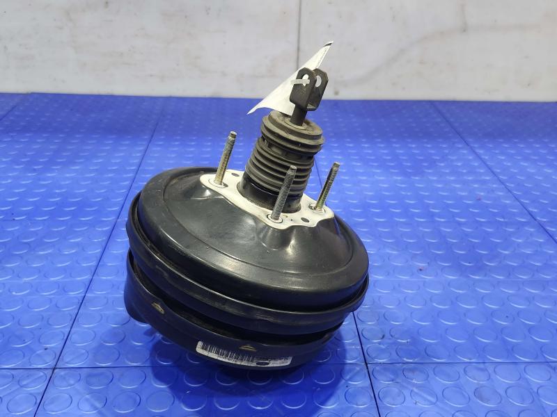 2005-2008 Ford Mustang Power Brake Booster Genuine OEM 5R3Z2005A