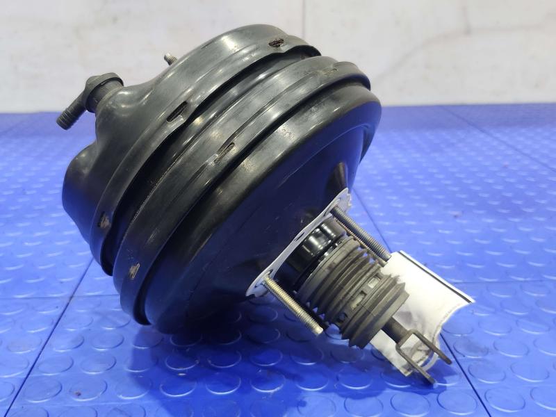 2005-2008 Ford Mustang Power Brake Booster Genuine OEM 5R3Z2005A