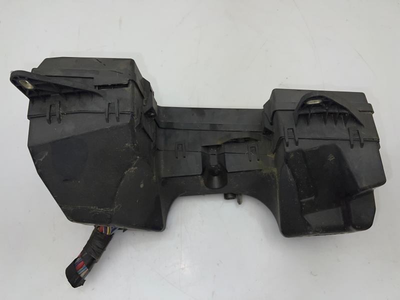 2011 Jaguar XF 5.0L Supercharged Engine Bay Fuse Box Relay Box Assembly OEM C2Z14407