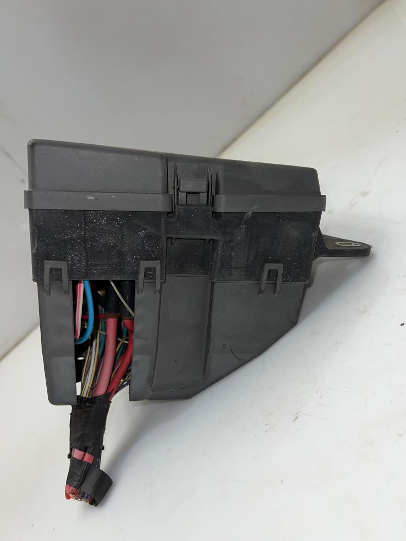2011 Jaguar XF 5.0L Supercharged Engine Bay Fuse Box Relay Box Assembly OEM C2Z14407