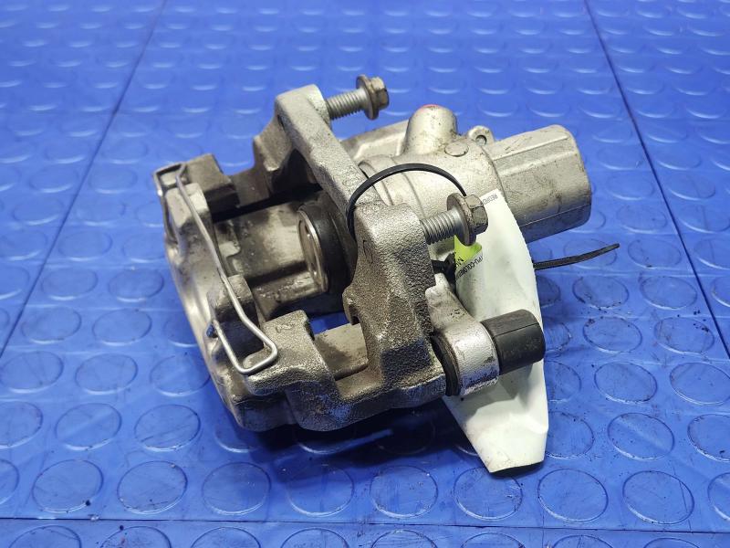 2016 Ford Focus Caliper