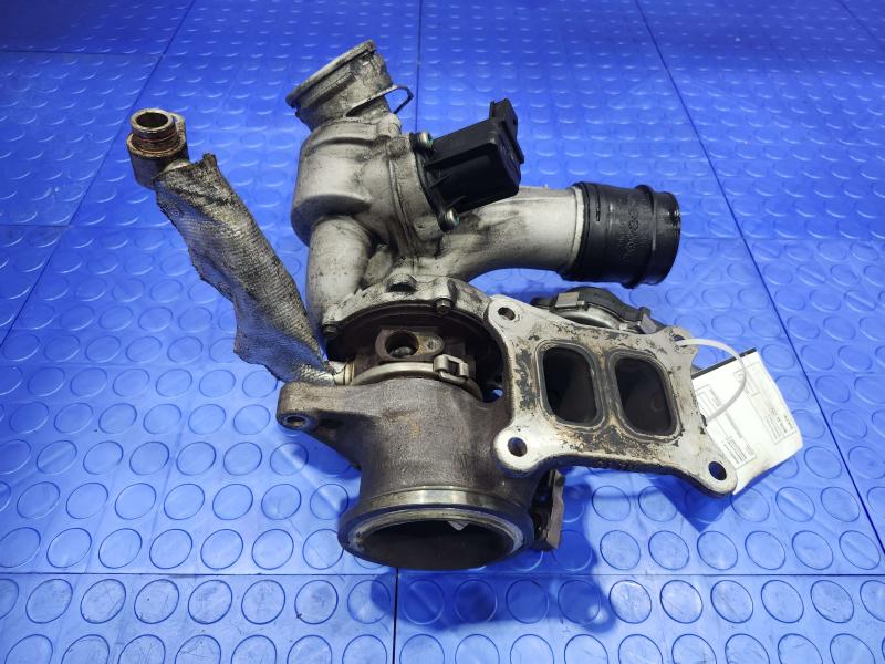 2020 Volkswagen Passat Exhaust Manifold
