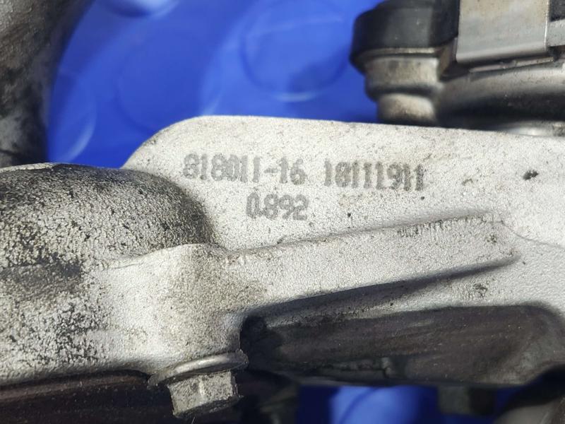 2020 Volkswagen Passat Exhaust Manifold