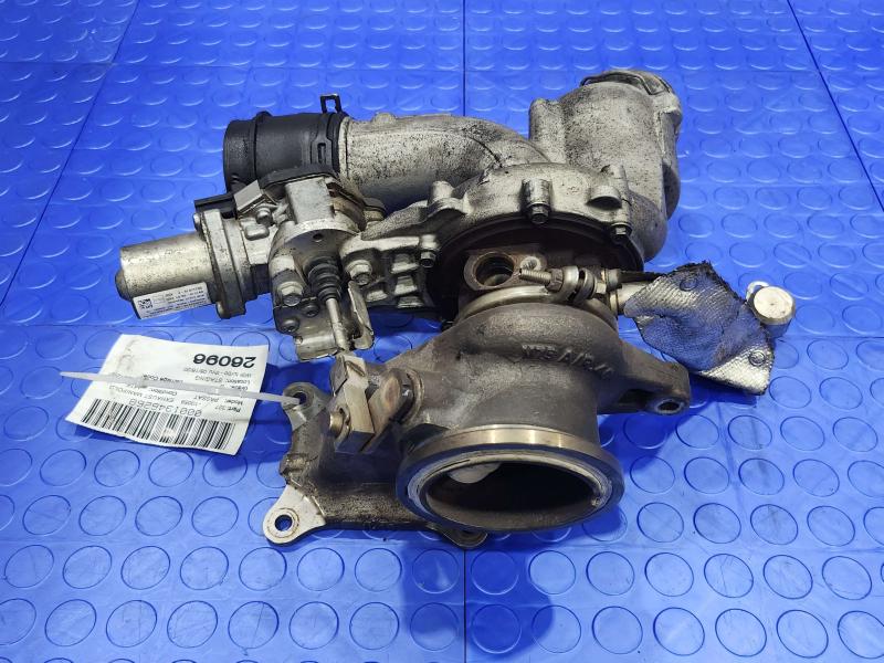 2020 Volkswagen Passat Exhaust Manifold