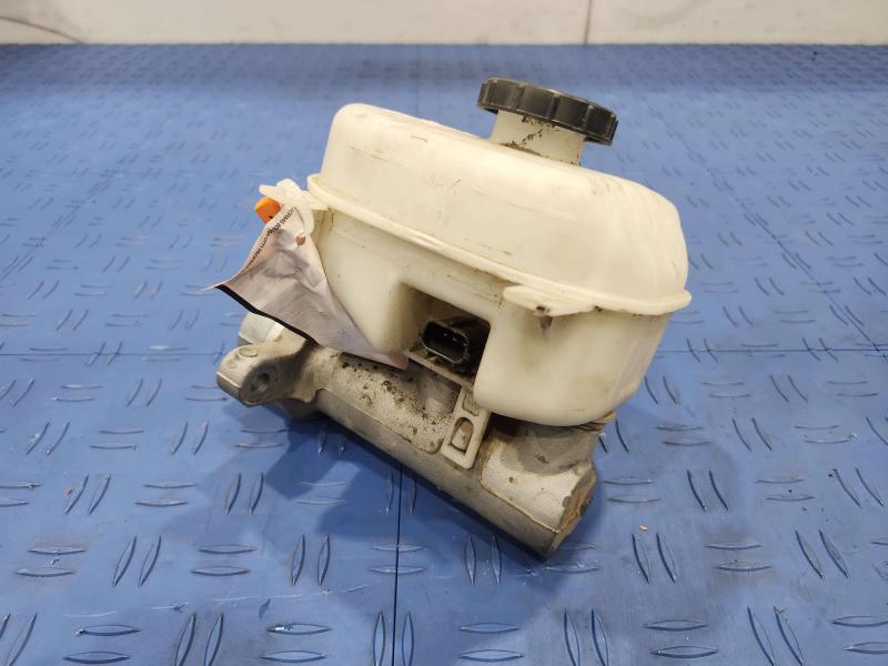 2011-2012 Ford F-250 F-350 Brake Master Cylinder Assembly Genuine OEM BC3Z2140A