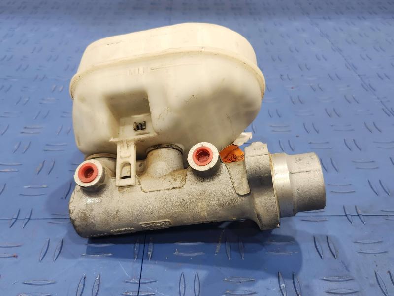 2011-2012 Ford F-250 F-350 Brake Master Cylinder Assembly Genuine OEM BC3Z2140A