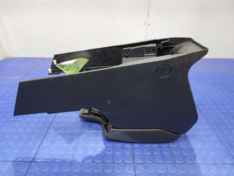 2017 Subaru Impreza Front Console