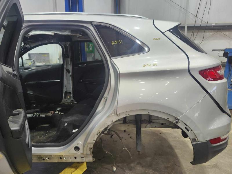 2017 Lincoln MKC Quarter Panel