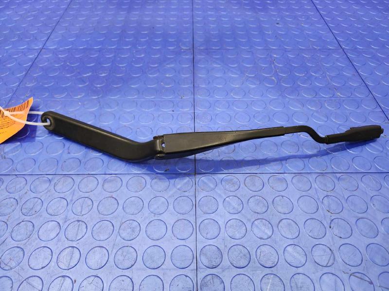 2014 MINI Cooper Countryman Wiper Arm