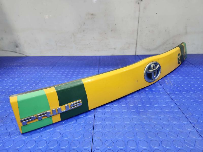 2010 Toyota Prius Tail Finish Panel