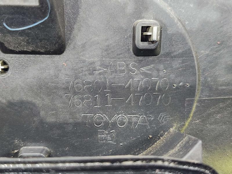 2010 Toyota Prius Tail Finish Panel